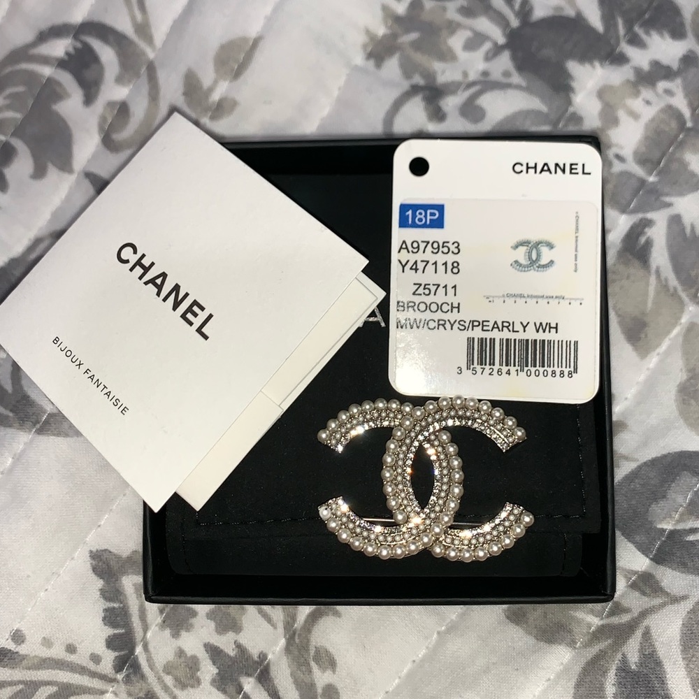 SOLD!!!Chanel Brooch